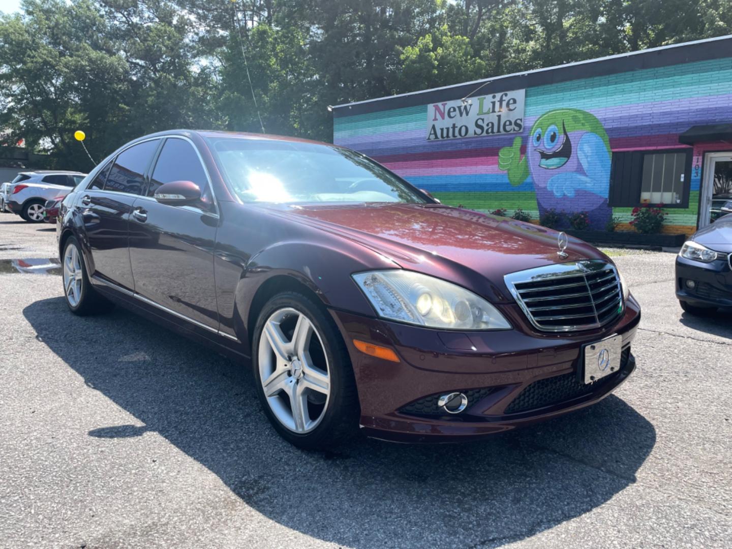 2008 RED MERCEDES-BENZ S-CLASS S 550 (WDDNG71X18A) with an 5.5L engine, Automatic transmission, located at 5103 Dorchester Rd., Charleston, SC, 29418-5607, (843) 767-1122, 36.245171, -115.228050 - Photo#0